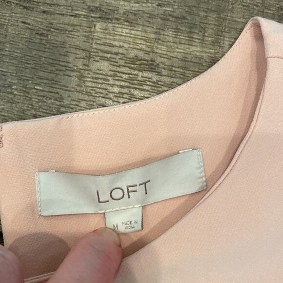 LOFT Beautiful Petal Pink Bell Sleeve Blouse Size Medium - Picture 4 of 9